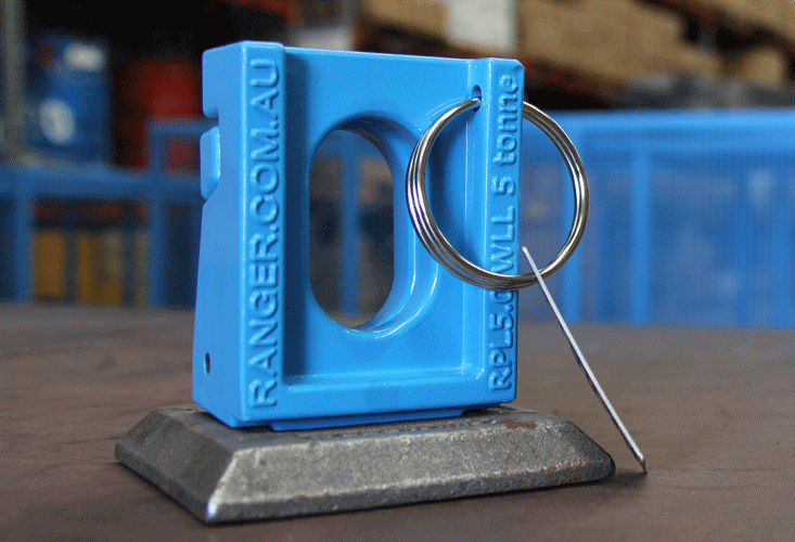 Heavy-Duty Road Plate Lifter